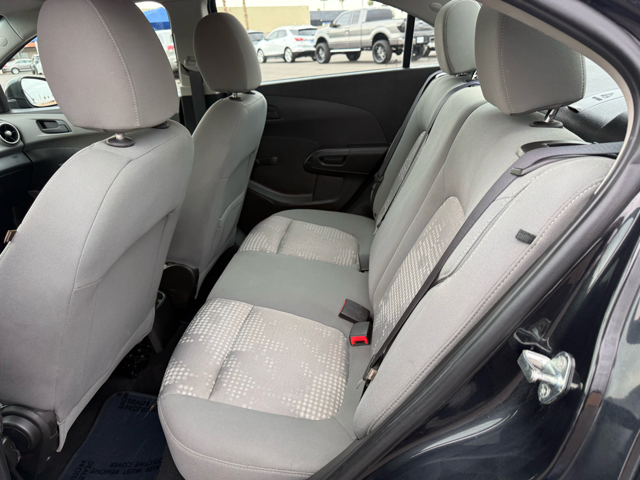 Chevrolet Sonic LS Manual Sedan 2015