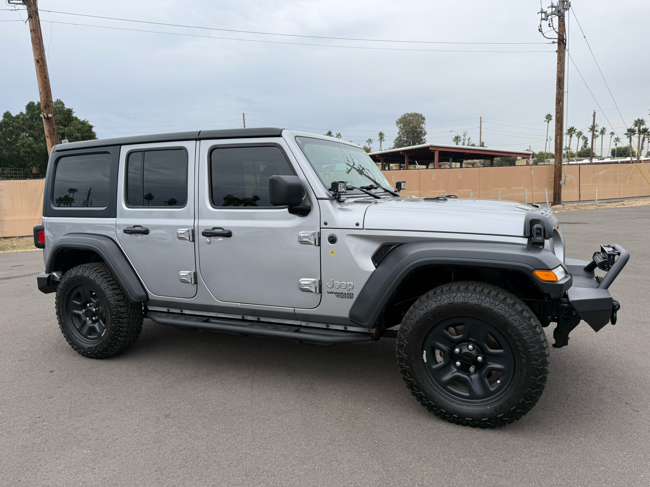 Jeep Wrangler Unlimited Sport 2018