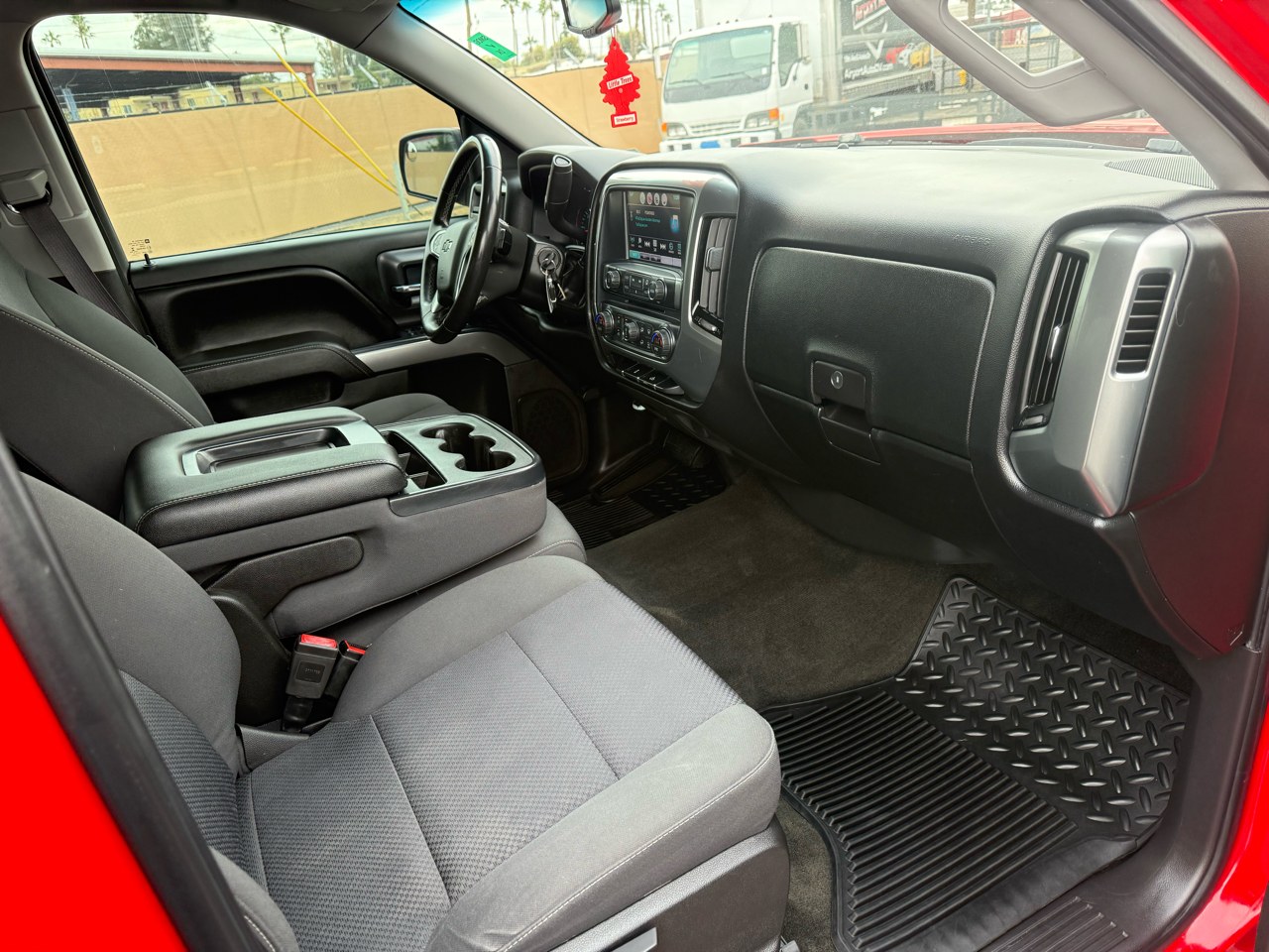 Chevrolet Silverado 1500 2WD Crew Cab 147" LT 2017