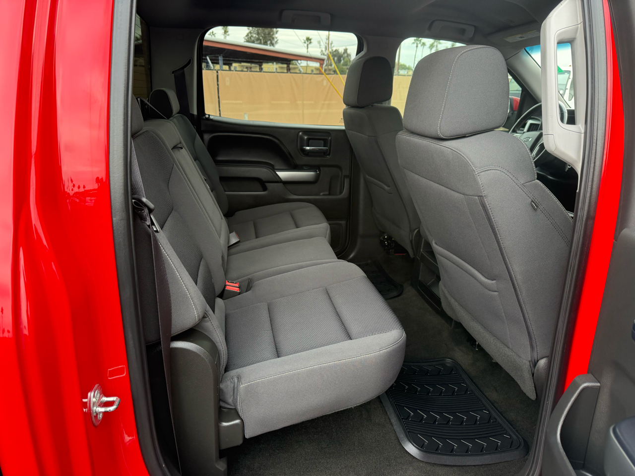 Chevrolet Silverado 1500 2WD Crew Cab 147" LT 2017