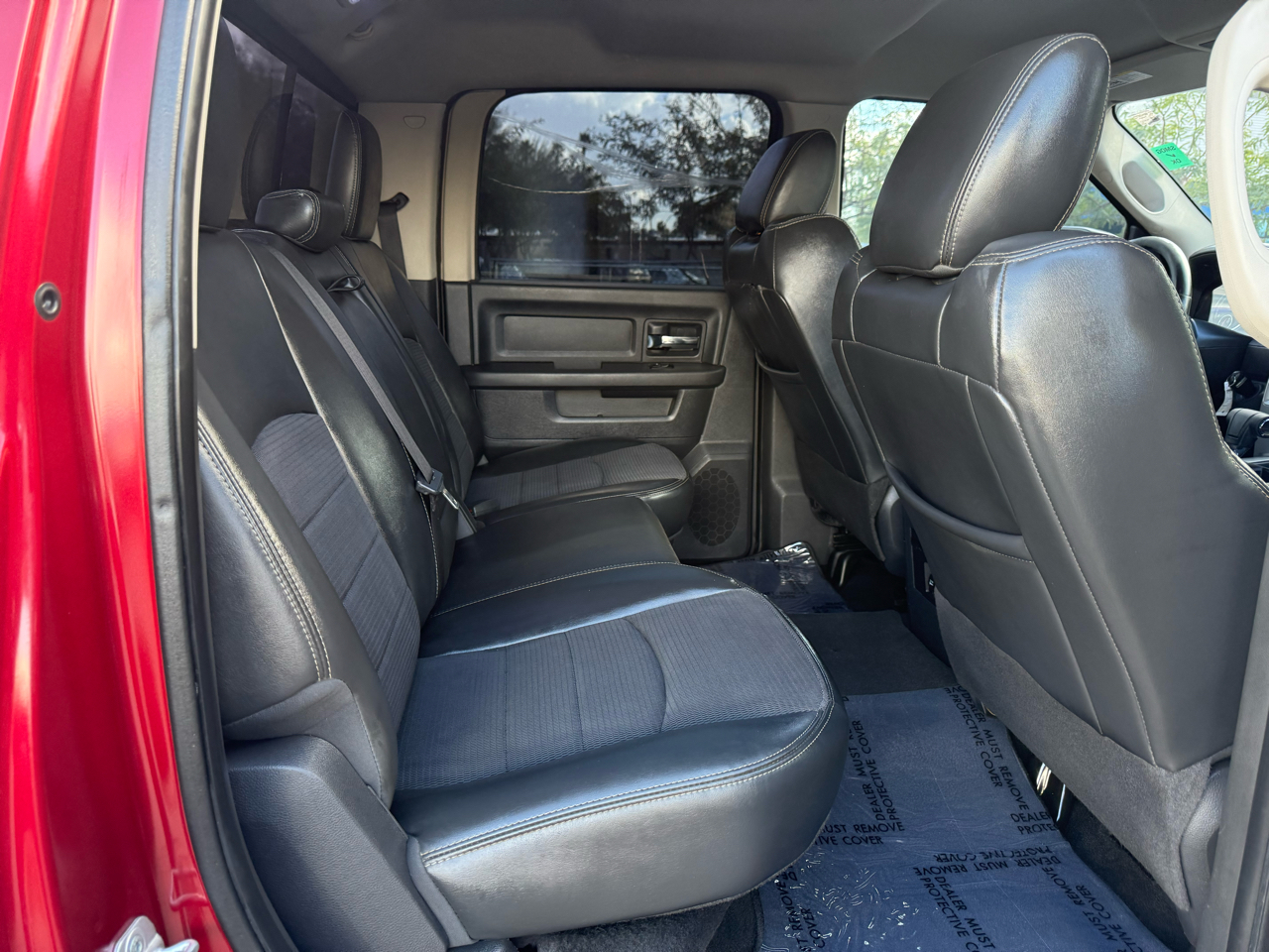 RAM 1500 2WD Crew Cab 140.5" Sport 2012