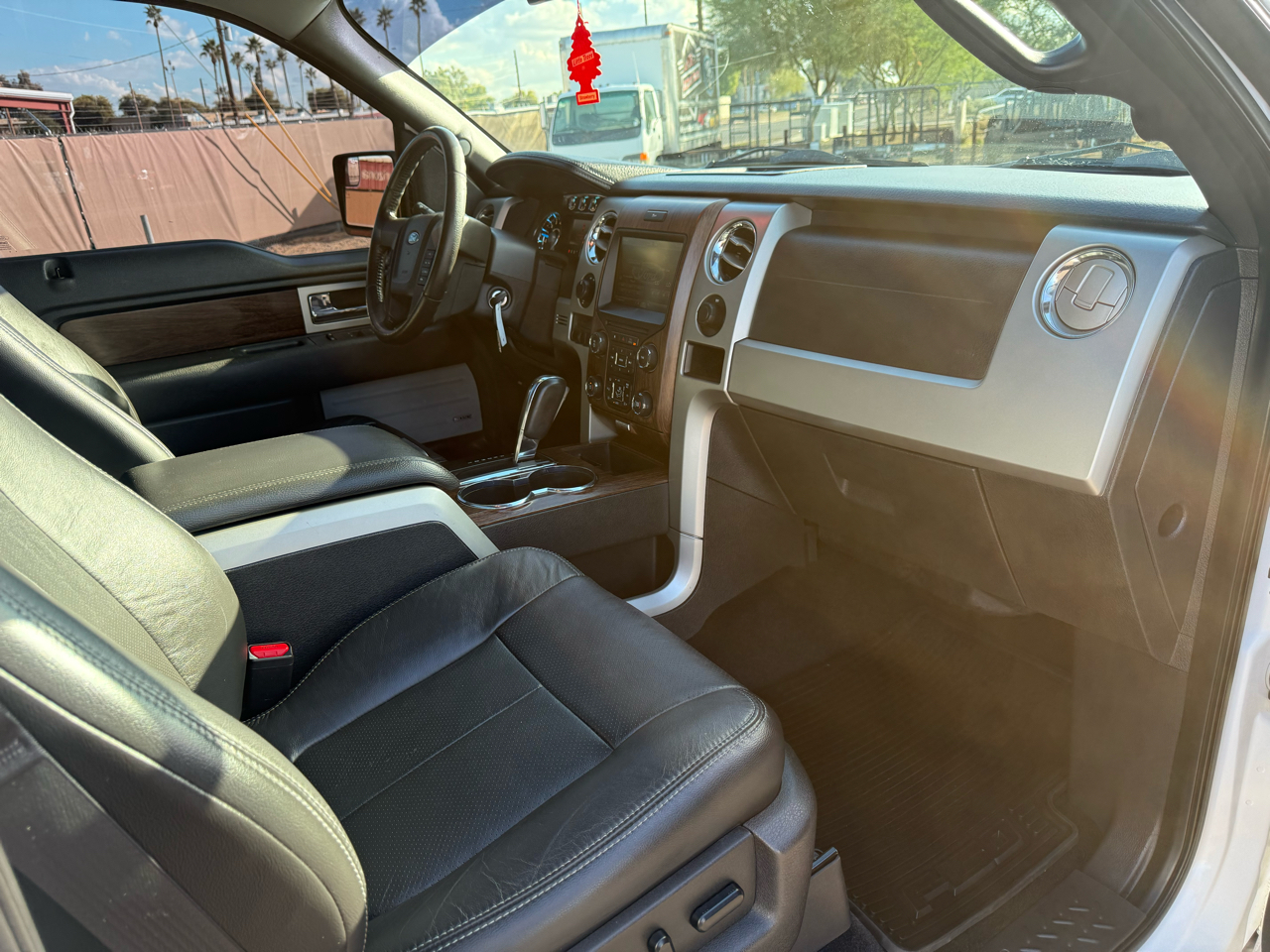 Ford F-150 2WD Reg Cab 141" XL 2014