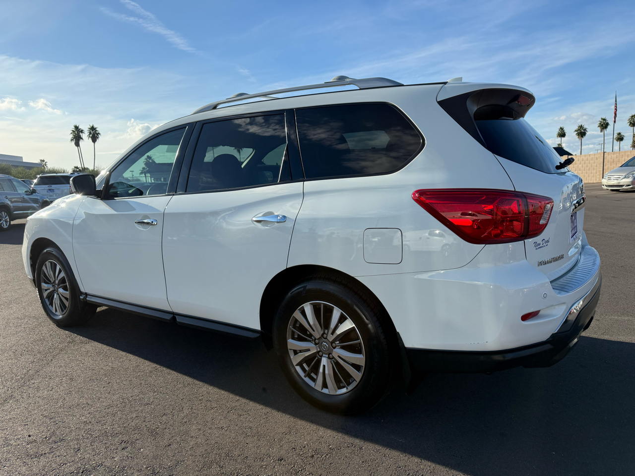 Nissan Pathfinder S 2020