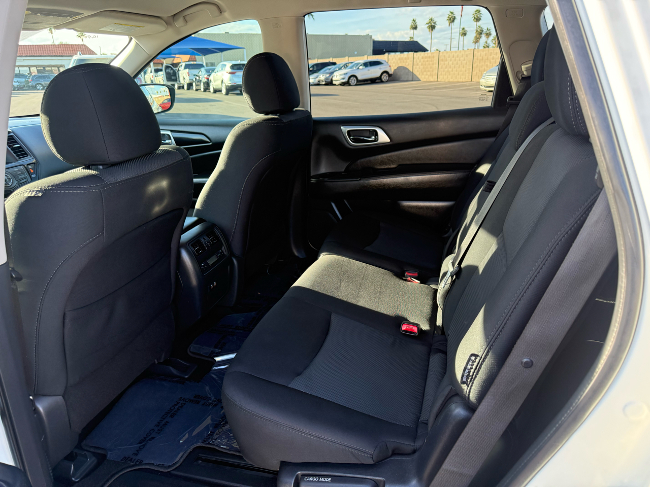 Nissan Pathfinder S 2020