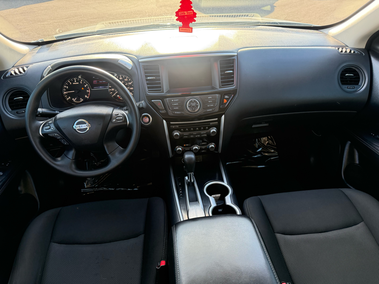 Nissan Pathfinder S 2020