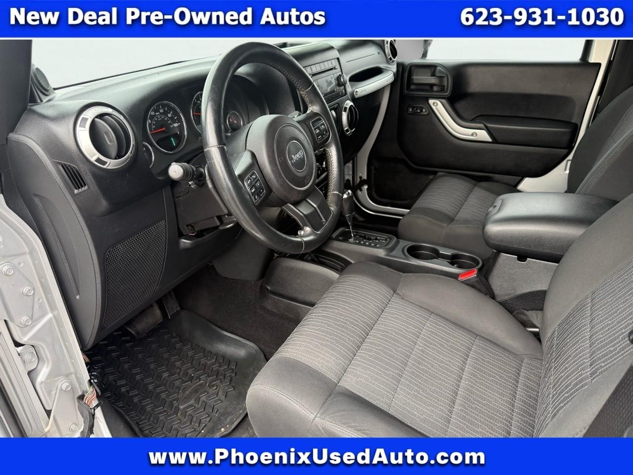 Jeep Wrangler Sahara 4WD 2011