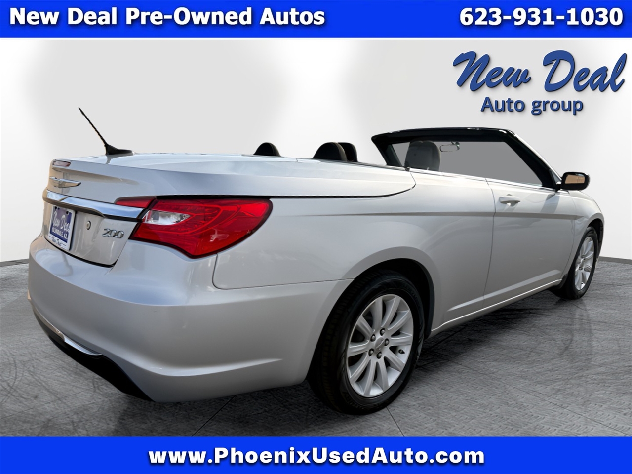 Chrysler 200 Touring Convertible 2012