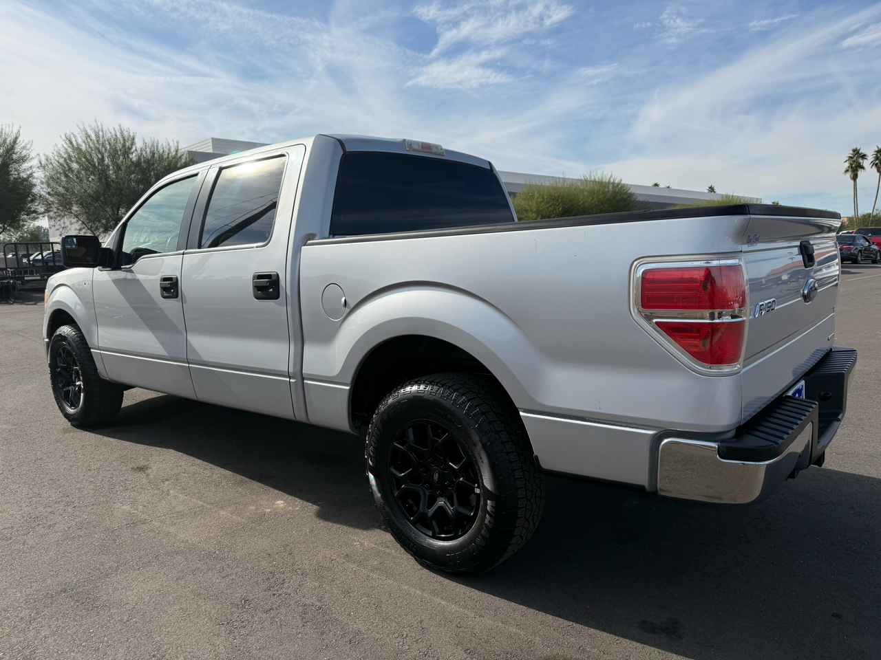 Ford F-150 2WD SuperCrew 139" XL 2012