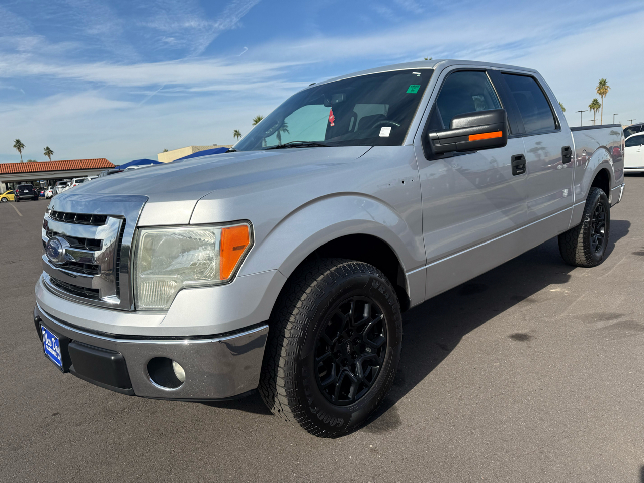 Ford F-150 2WD SuperCrew 139" XL 2012