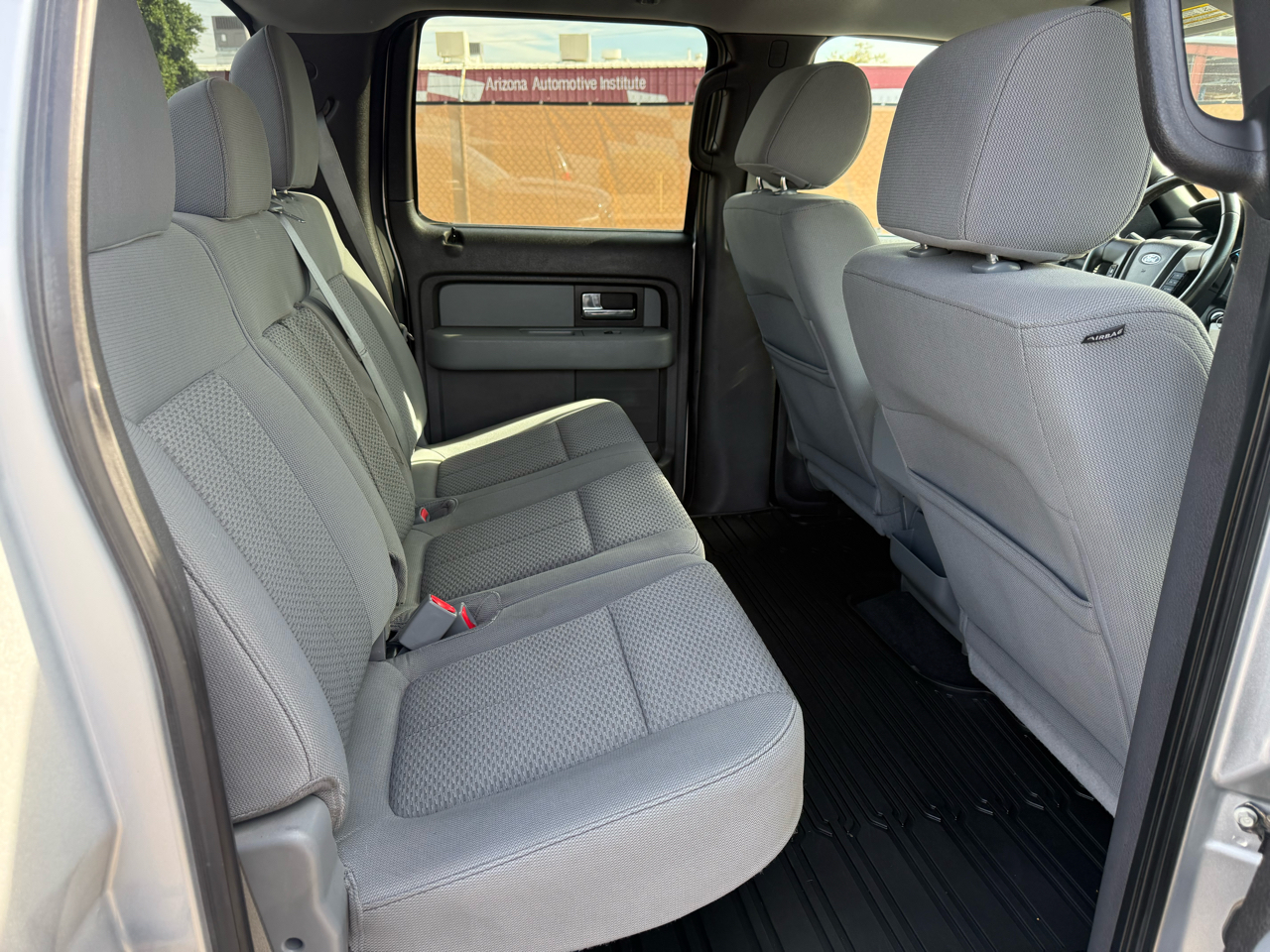 Ford F-150 2WD SuperCrew 139" XL 2012