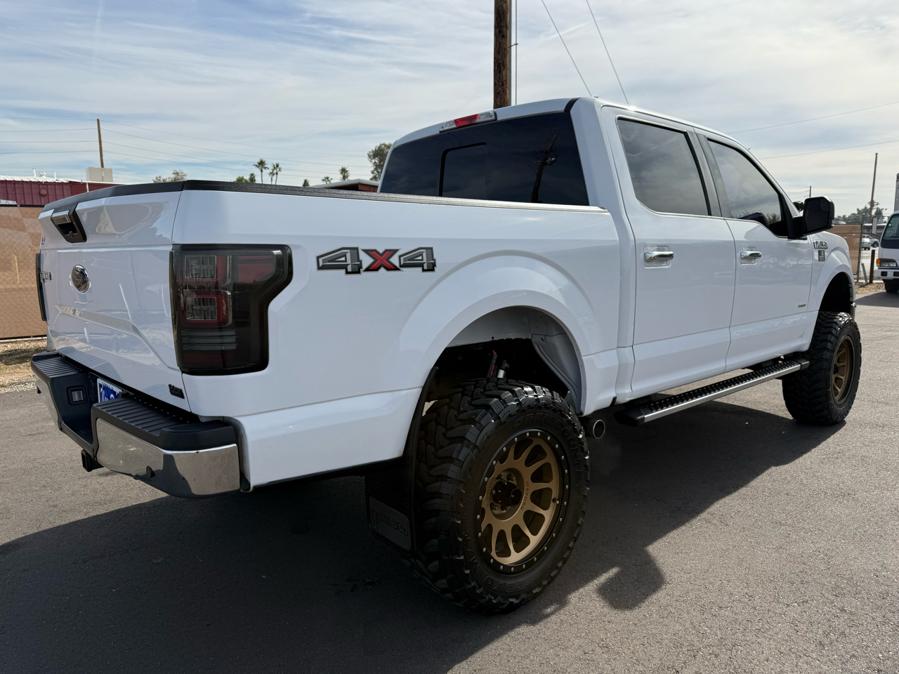 Ford F-150 4WD SuperCrew 139" XL 2017