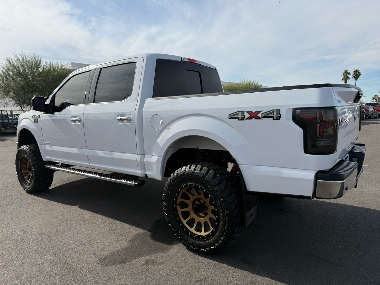 Ford F-150 4WD SuperCrew 139" XL 2017