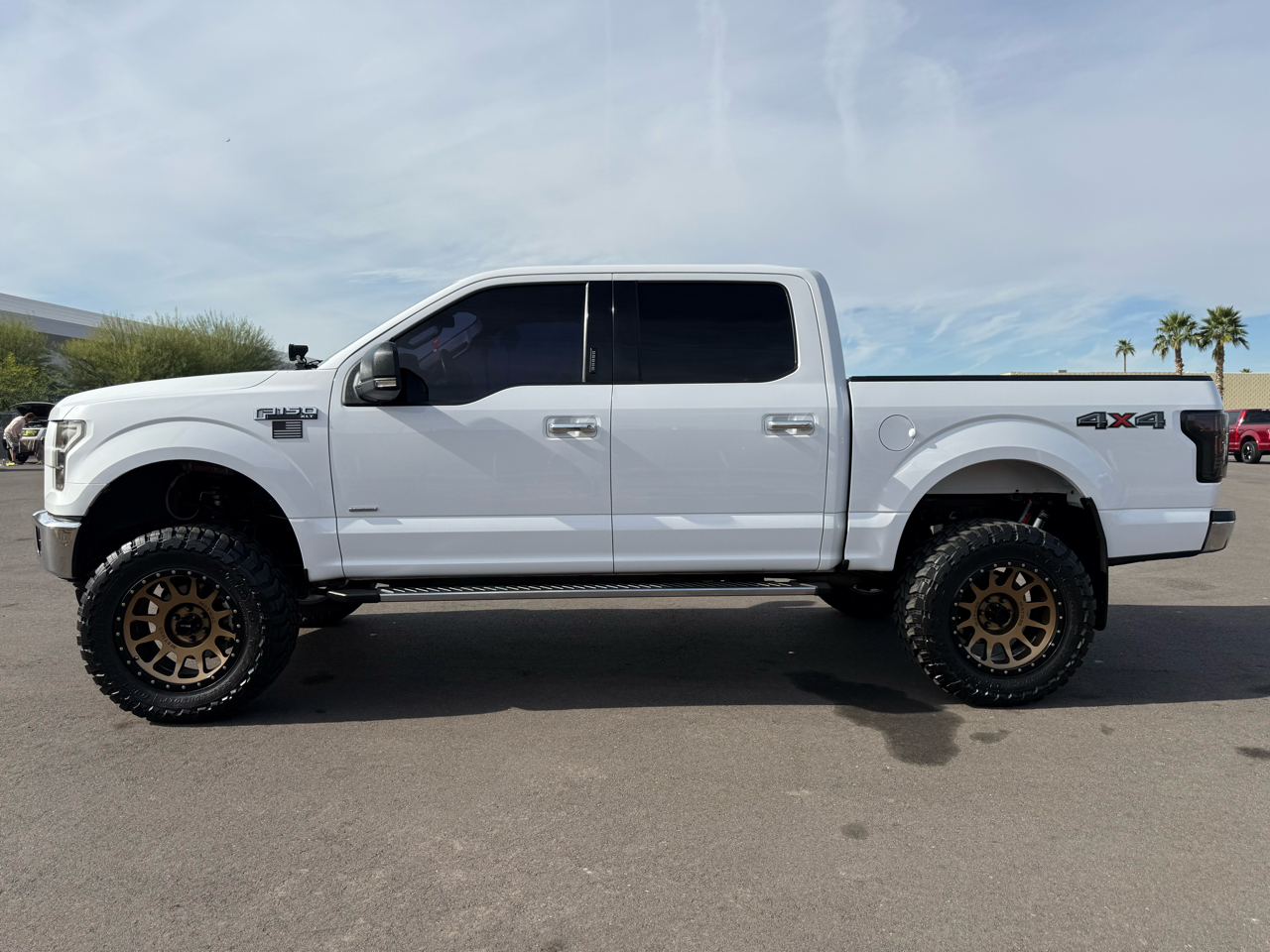 Ford F-150 4WD SuperCrew 139" XL 2017