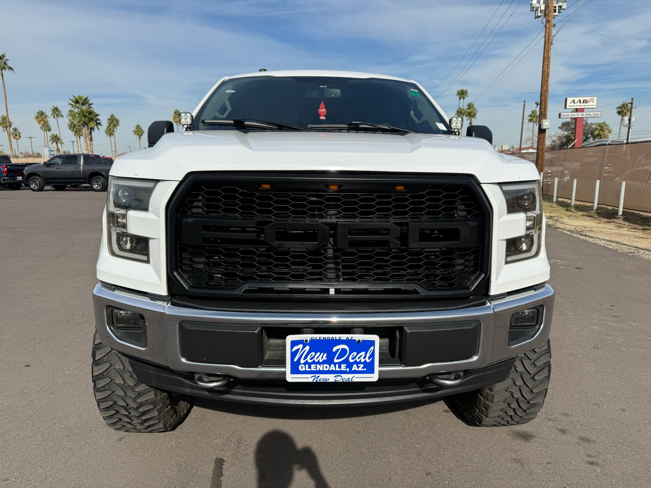 Ford F-150 4WD SuperCrew 139" XL 2017