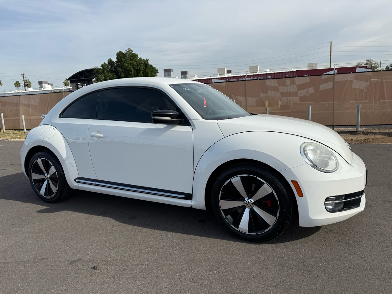 Volkswagen Beetle 2.0T Turbo 2012