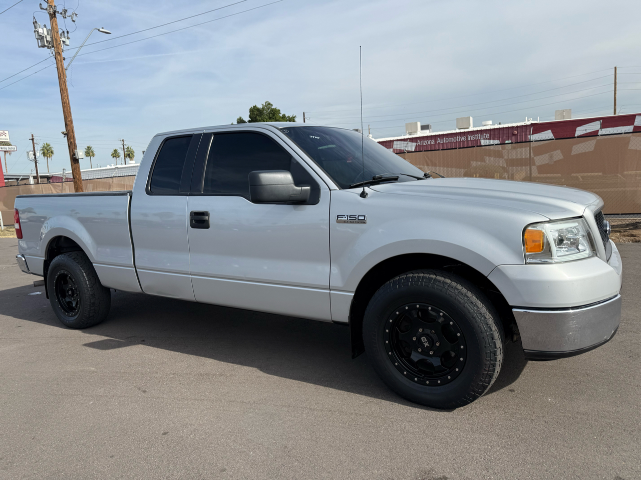 Ford F-150 2WD SuperCab 145" XLT 2006