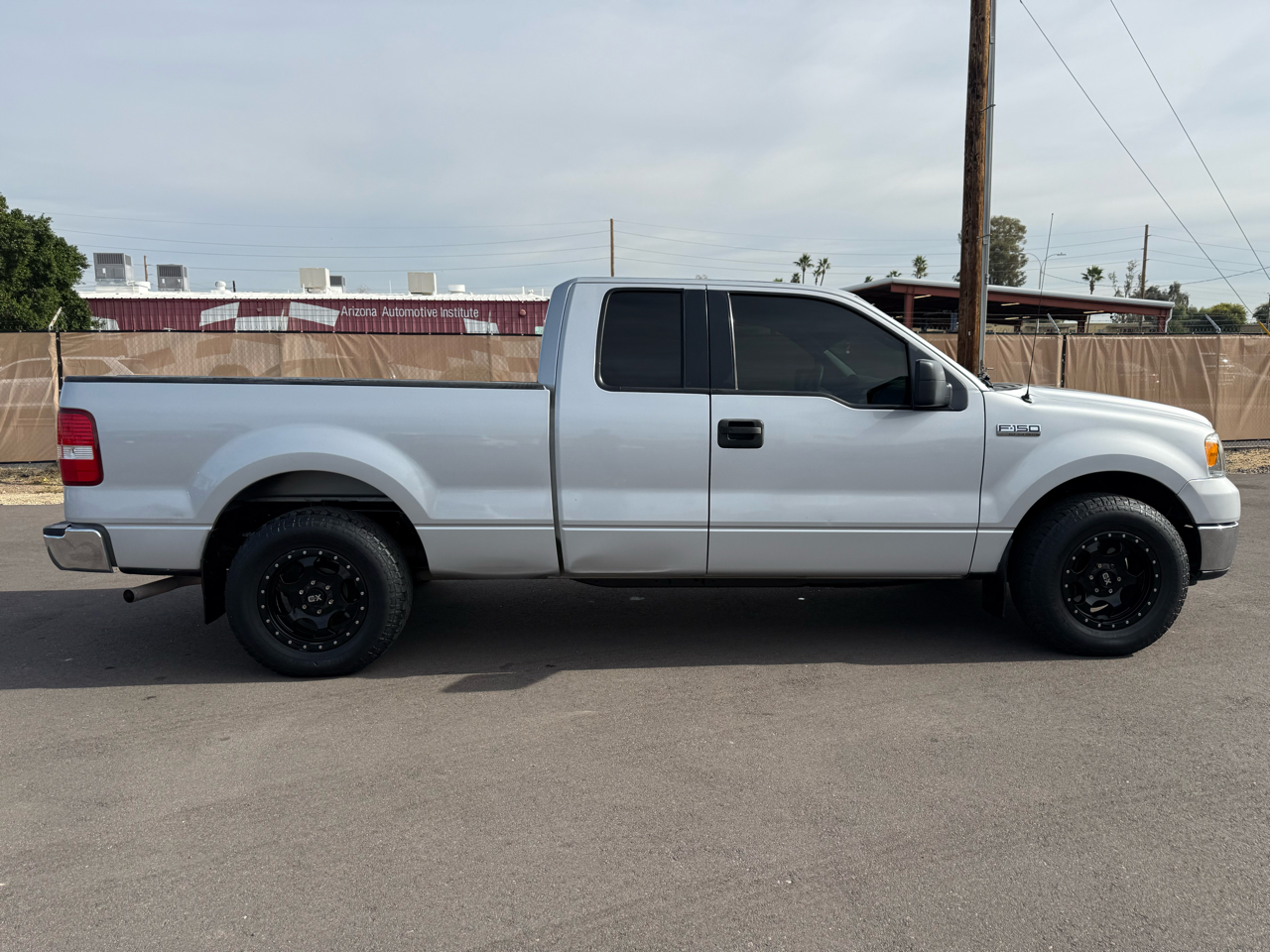 Ford F-150 2WD SuperCab 145" XLT 2006