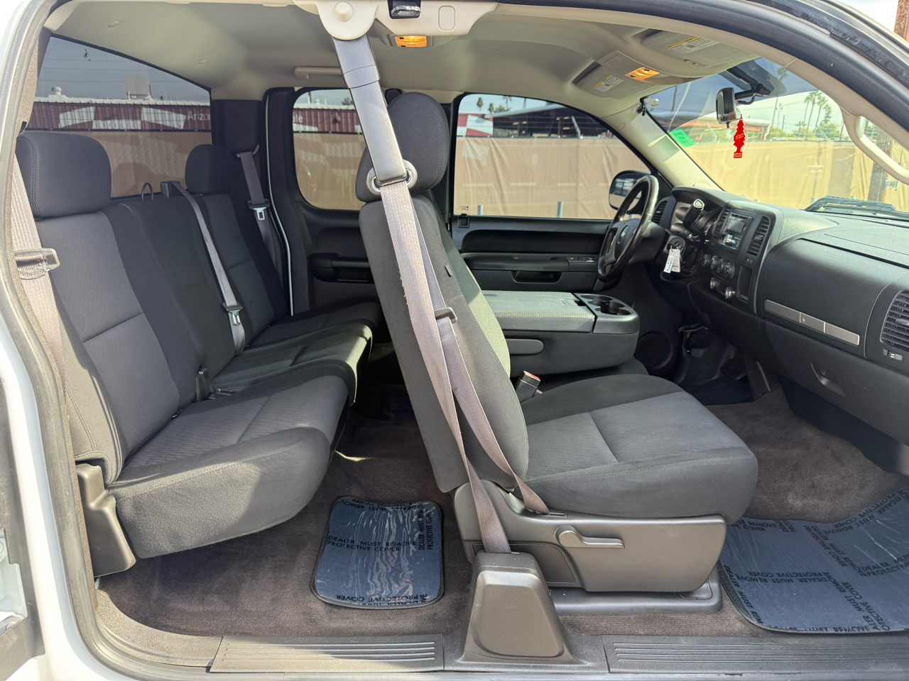 Chevrolet Silverado 1500 4dr Ext Cab 143.5" WB LS 2013