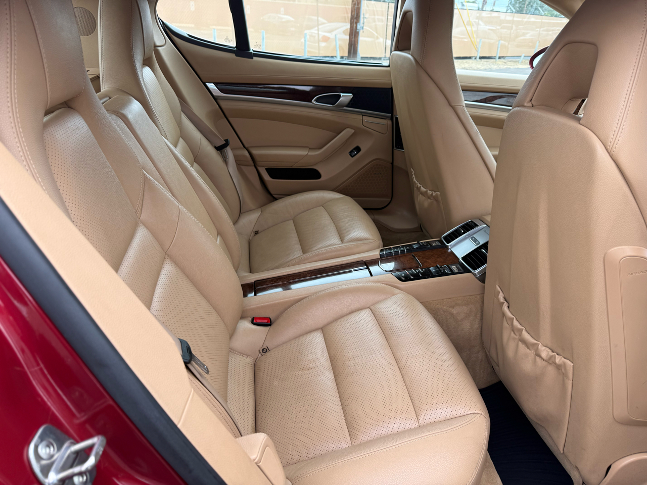 Porsche Panamera 4 2011