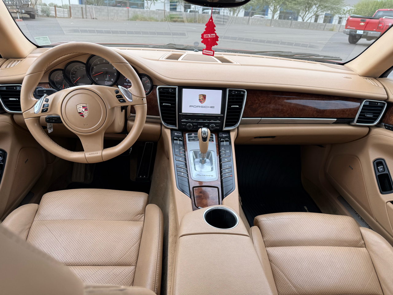 Porsche Panamera 4 2011