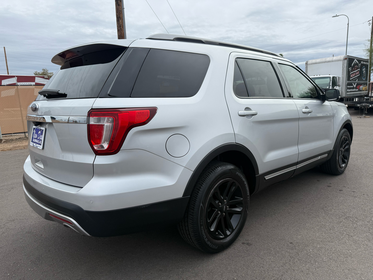 Ford Explorer 2WD 4dr V6 XLT 2017