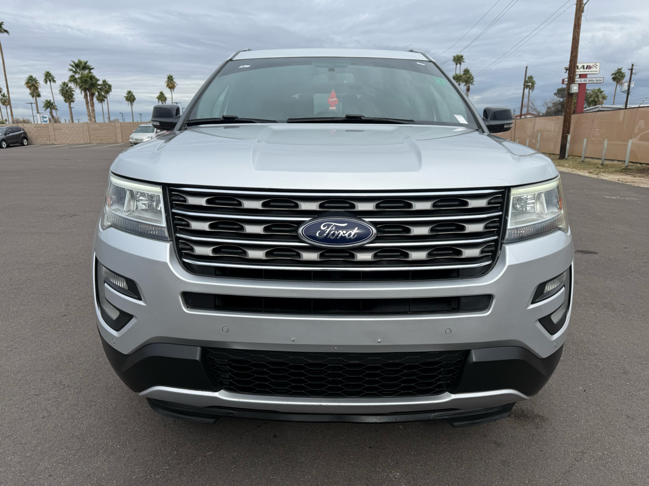 Ford Explorer 2WD 4dr V6 XLT 2017