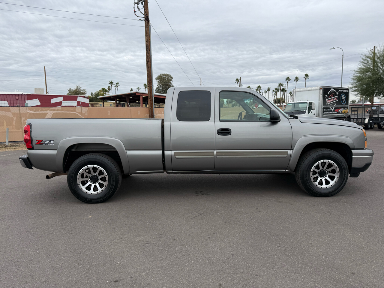 Chevrolet Silverado 1500 Ext Cab 143.5" WB 4WD Z71 2006