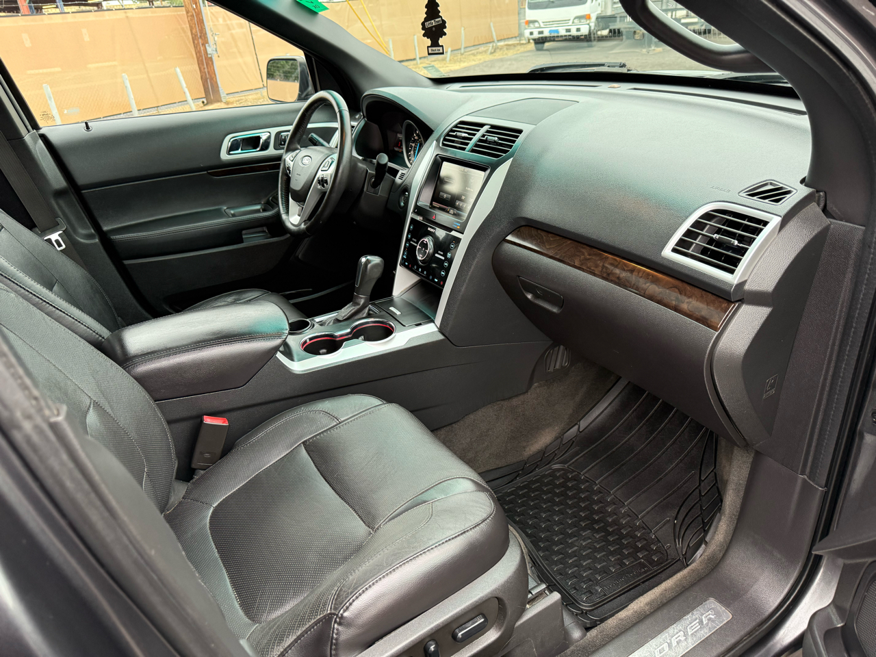 Ford Explorer Limited FWD 2015