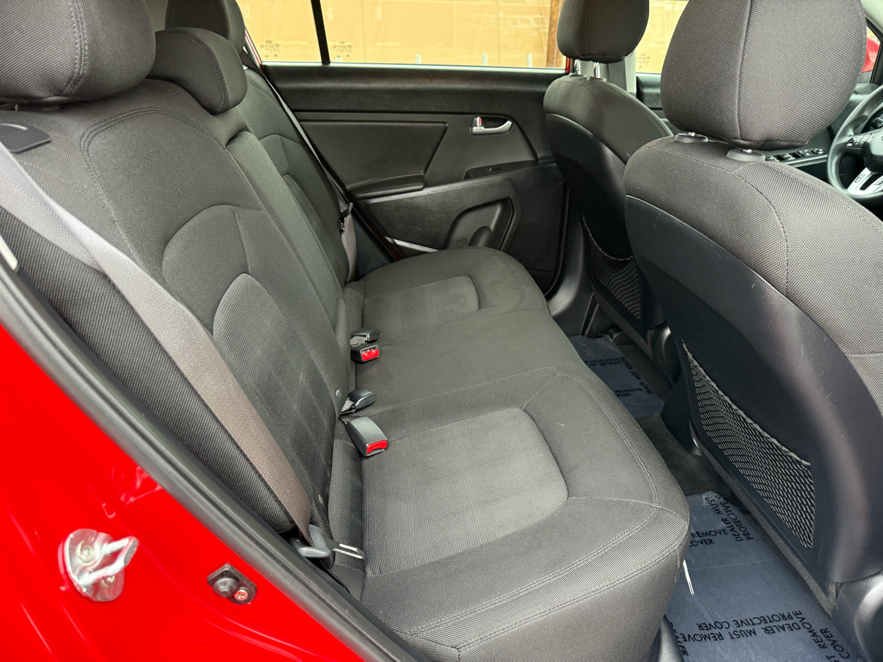 Kia Sportage LX AWD 2011