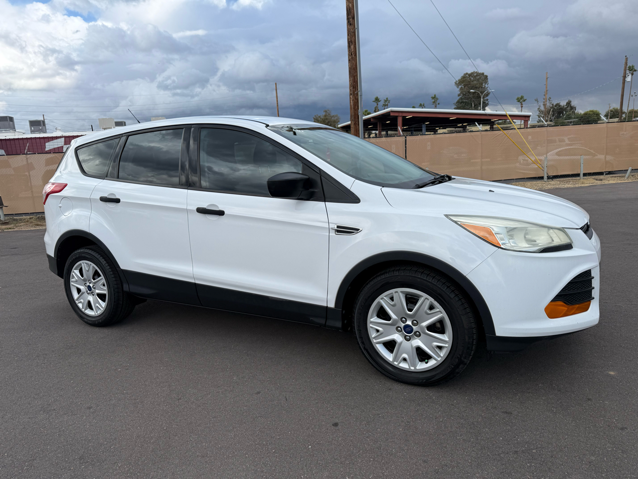 Ford Escape S FWD 2014