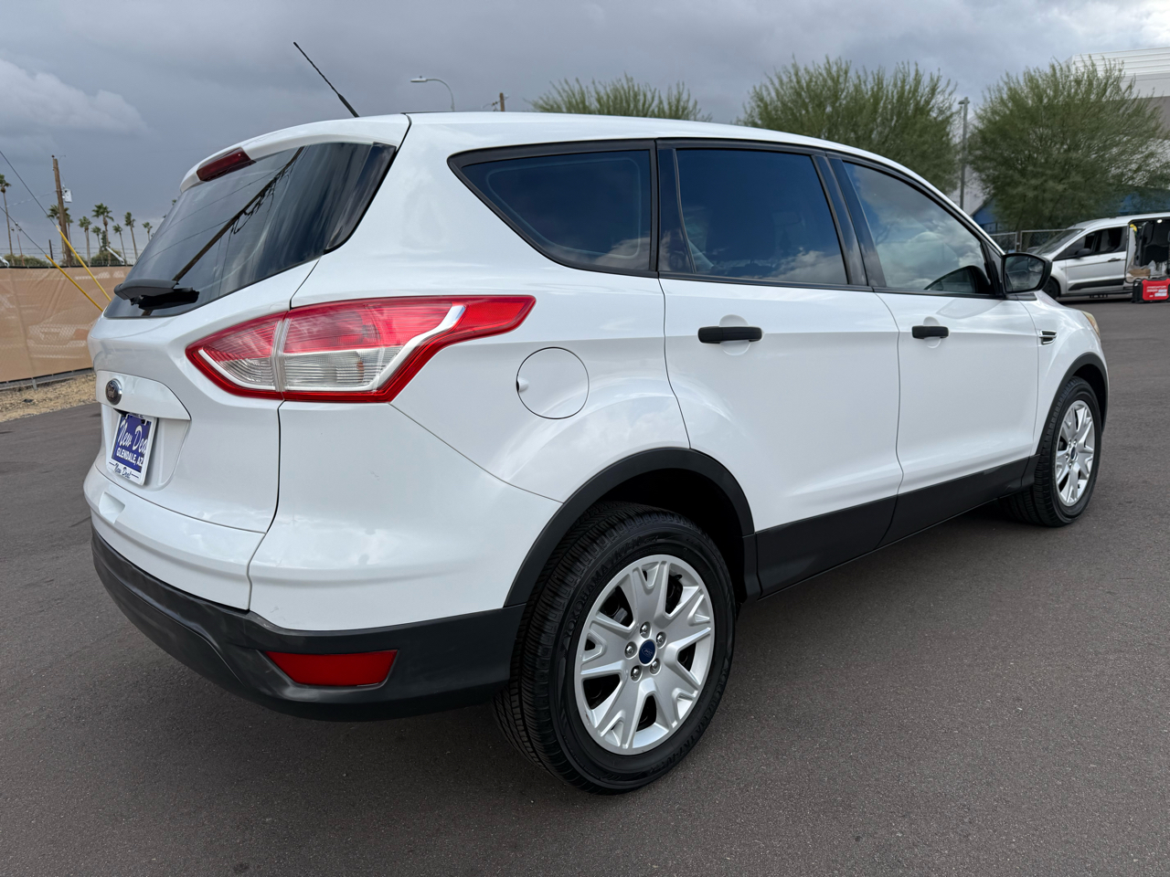 Ford Escape S FWD 2014