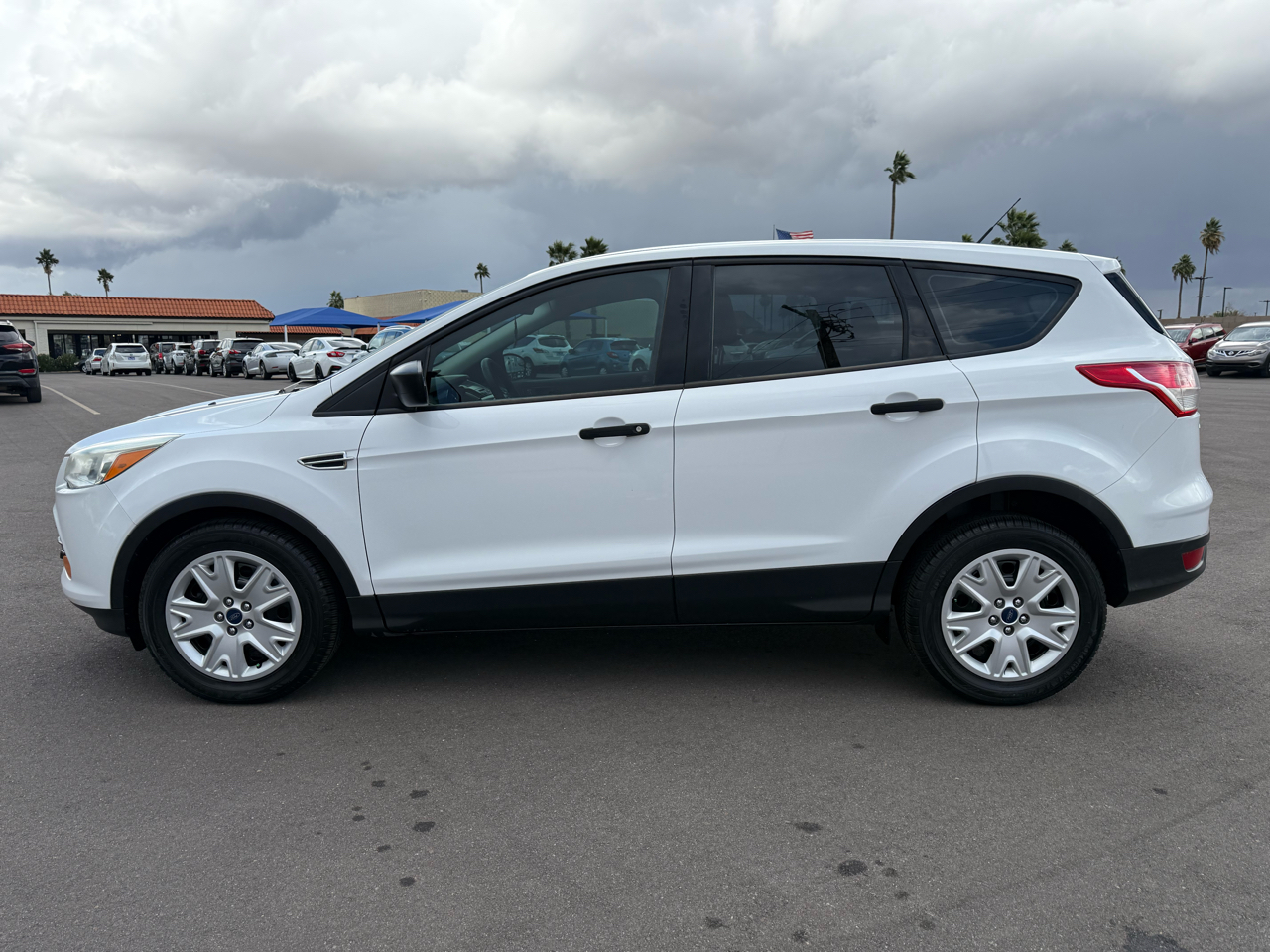 Ford Escape S FWD 2014