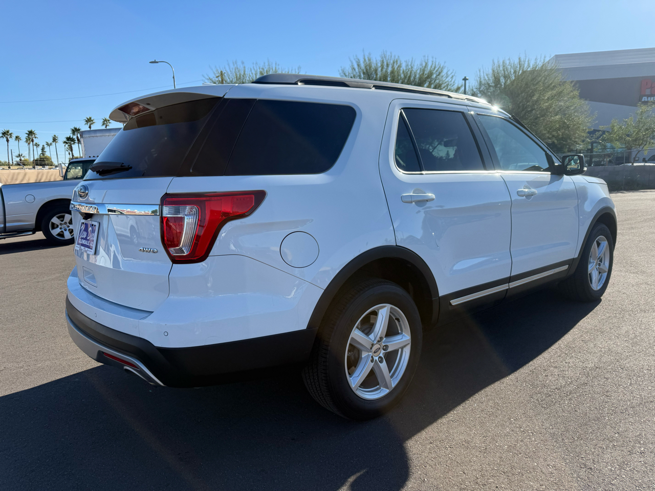 Ford Explorer 4WD 4dr V6 XLT 2016