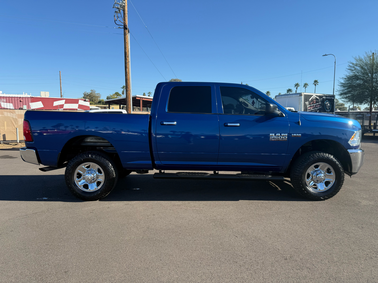 RAM 2500 SLT Crew Cab SWB 4WD 2017