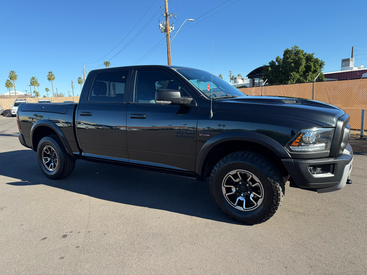 RAM 1500 4WD Crew Cab 140.5" Rebel 2017