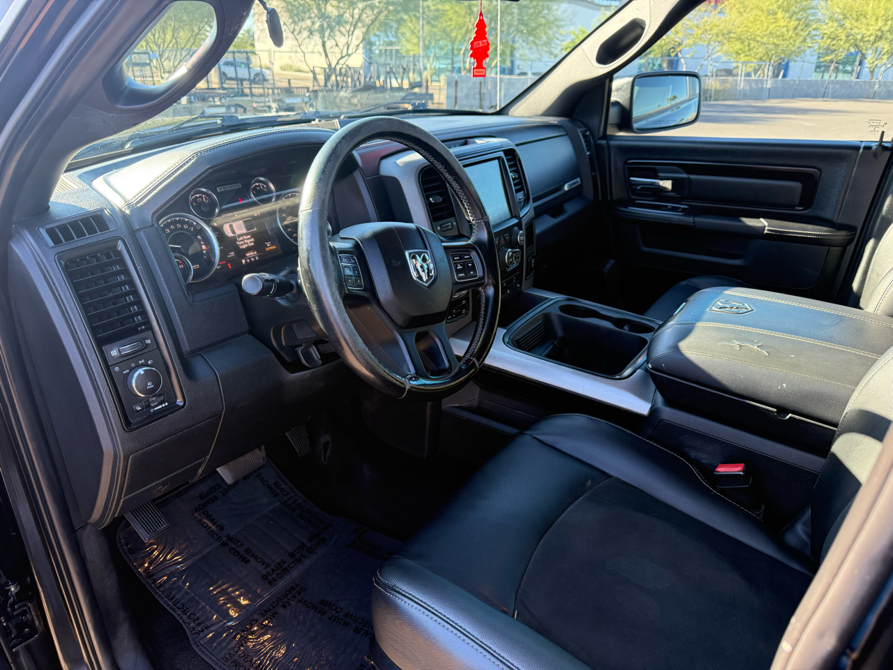 RAM 1500 4WD Crew Cab 140.5" Rebel 2017