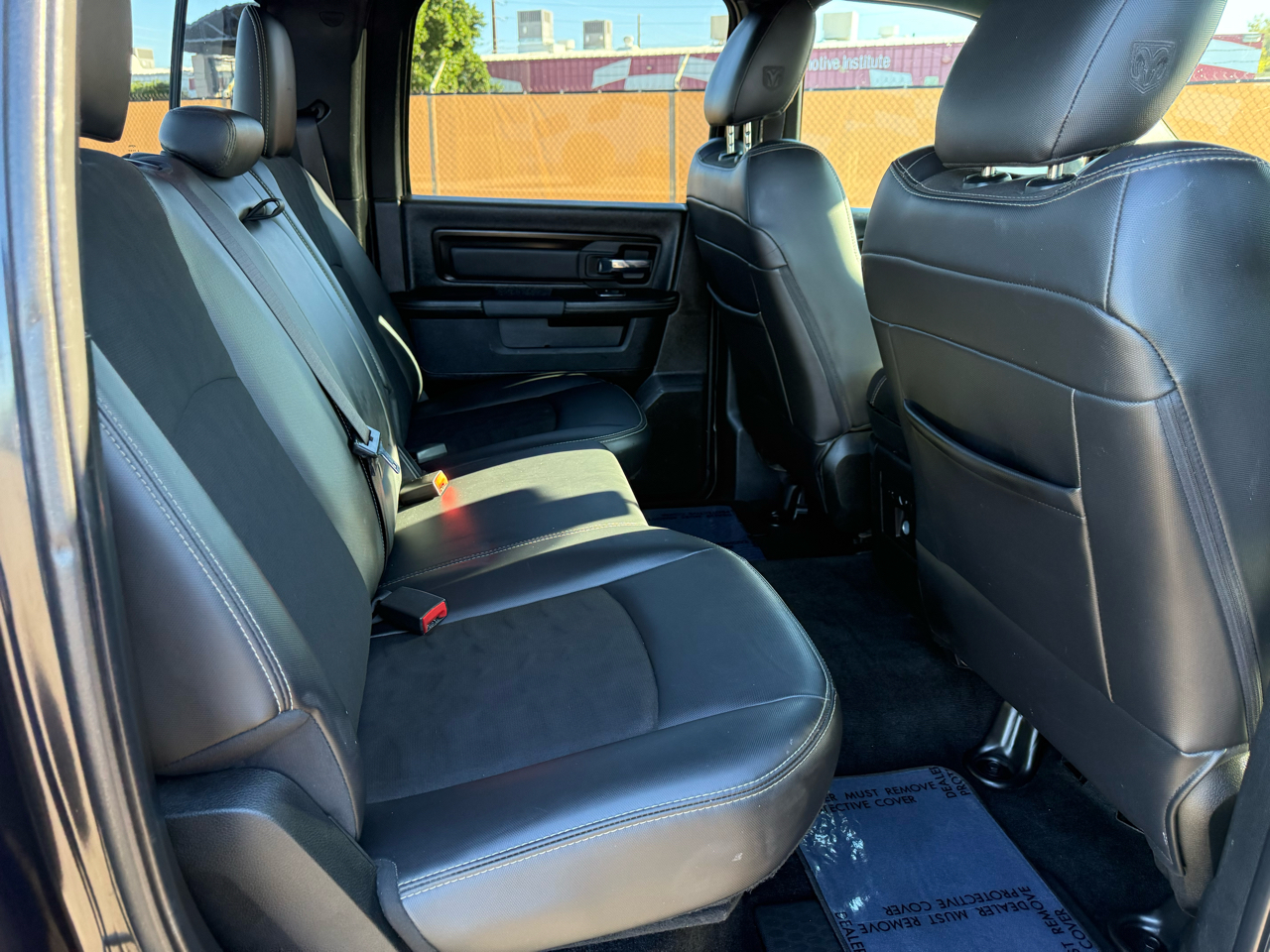 RAM 1500 4WD Crew Cab 140.5" Rebel 2017