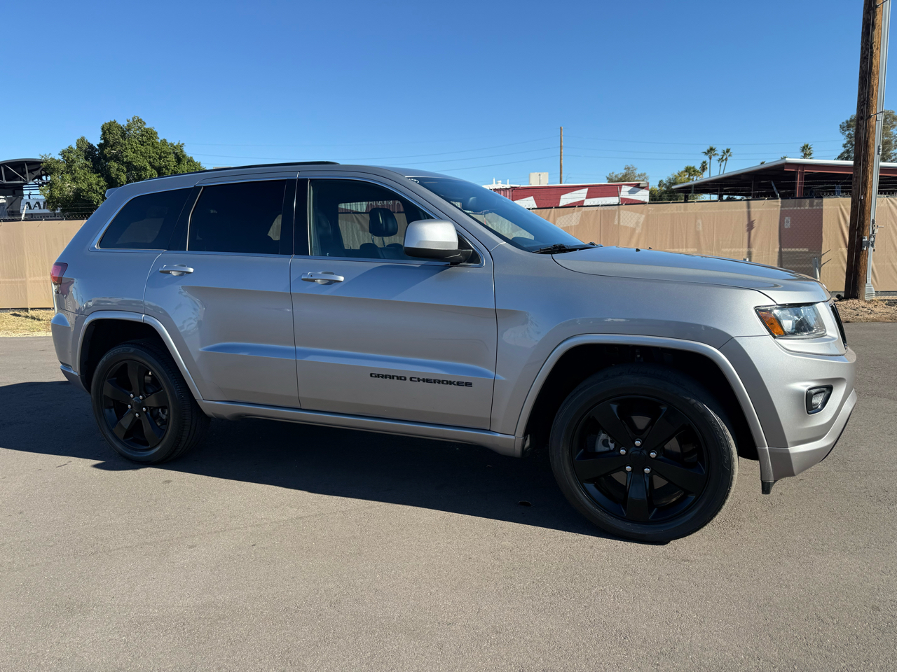 Jeep Grand Cherokee Laredo 4WD 2015