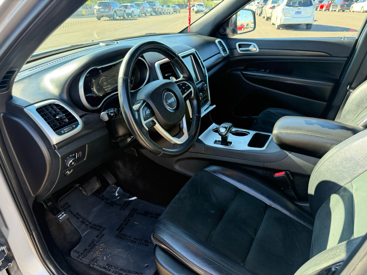 Jeep Grand Cherokee Laredo 4WD 2015