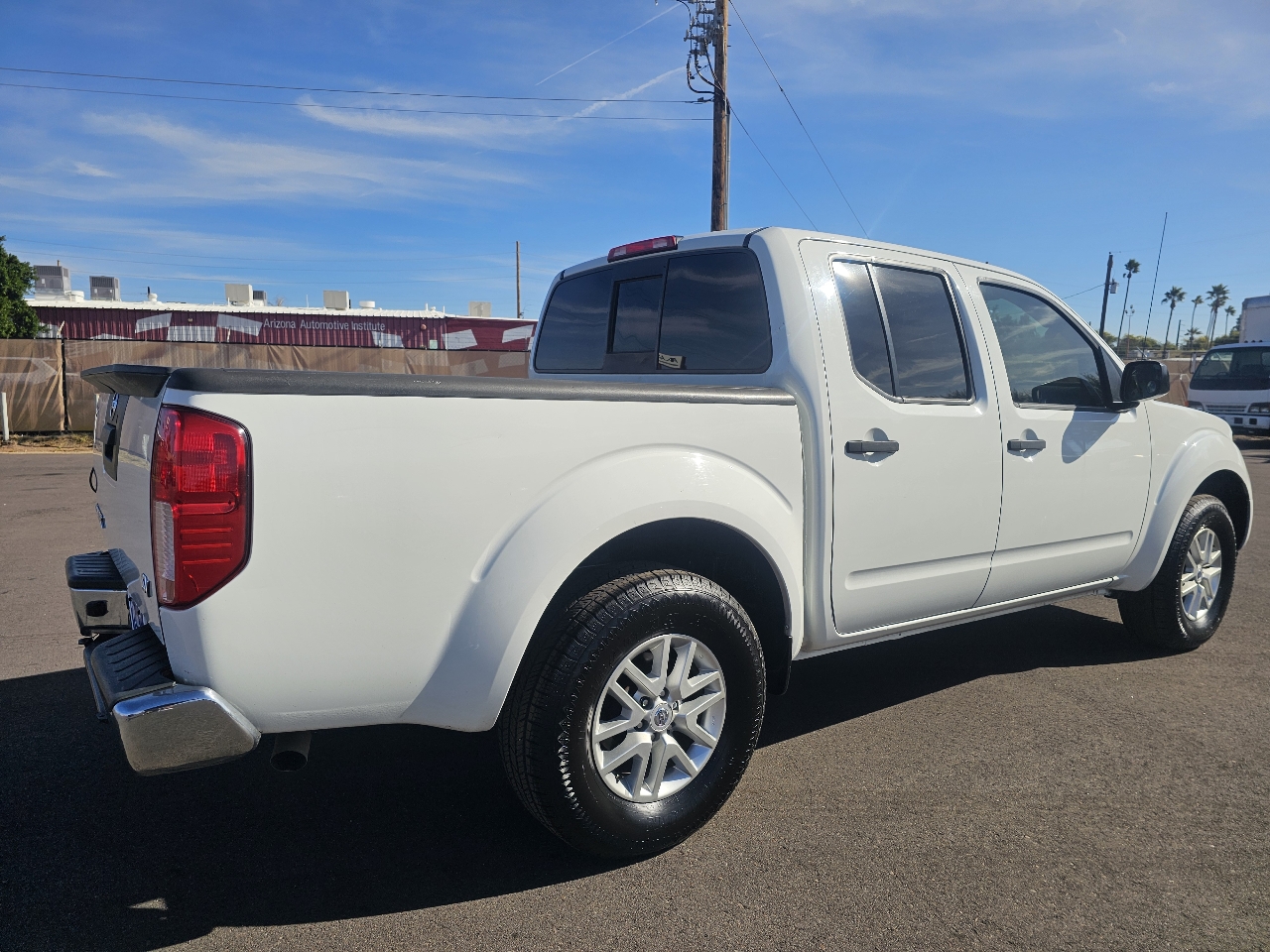 Nissan Frontier S Crew Cab 5AT 2WD 2016