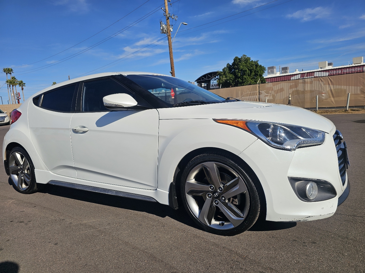Hyundai Veloster Base 2013