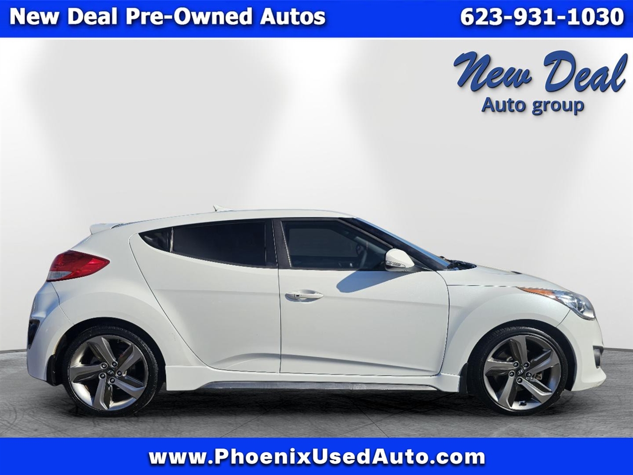 Hyundai Veloster Base 2013