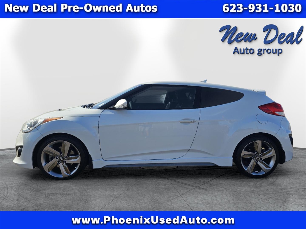 Hyundai Veloster Base 2013