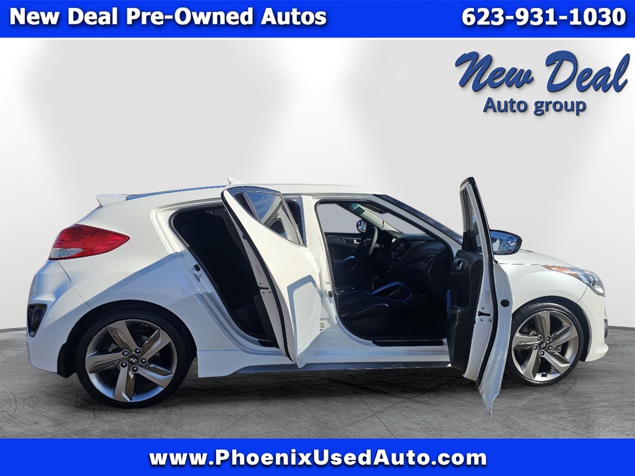 Hyundai Veloster Base 2013