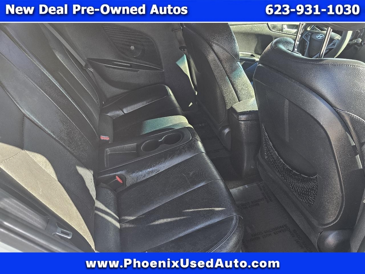 Hyundai Veloster Base 2013