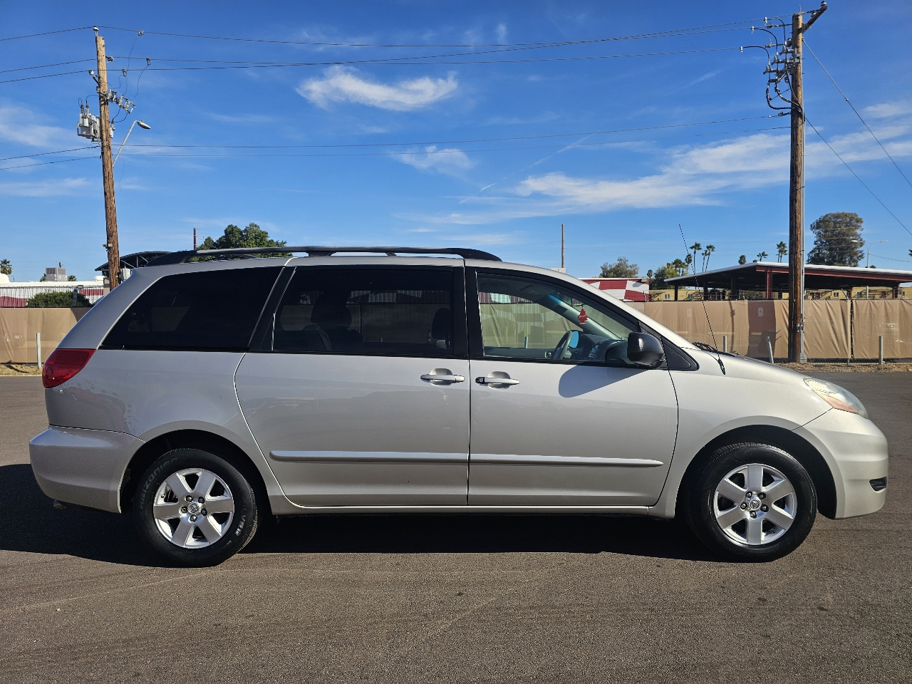 Toyota Sienna LE FWD 8-Passenger Seating 2008