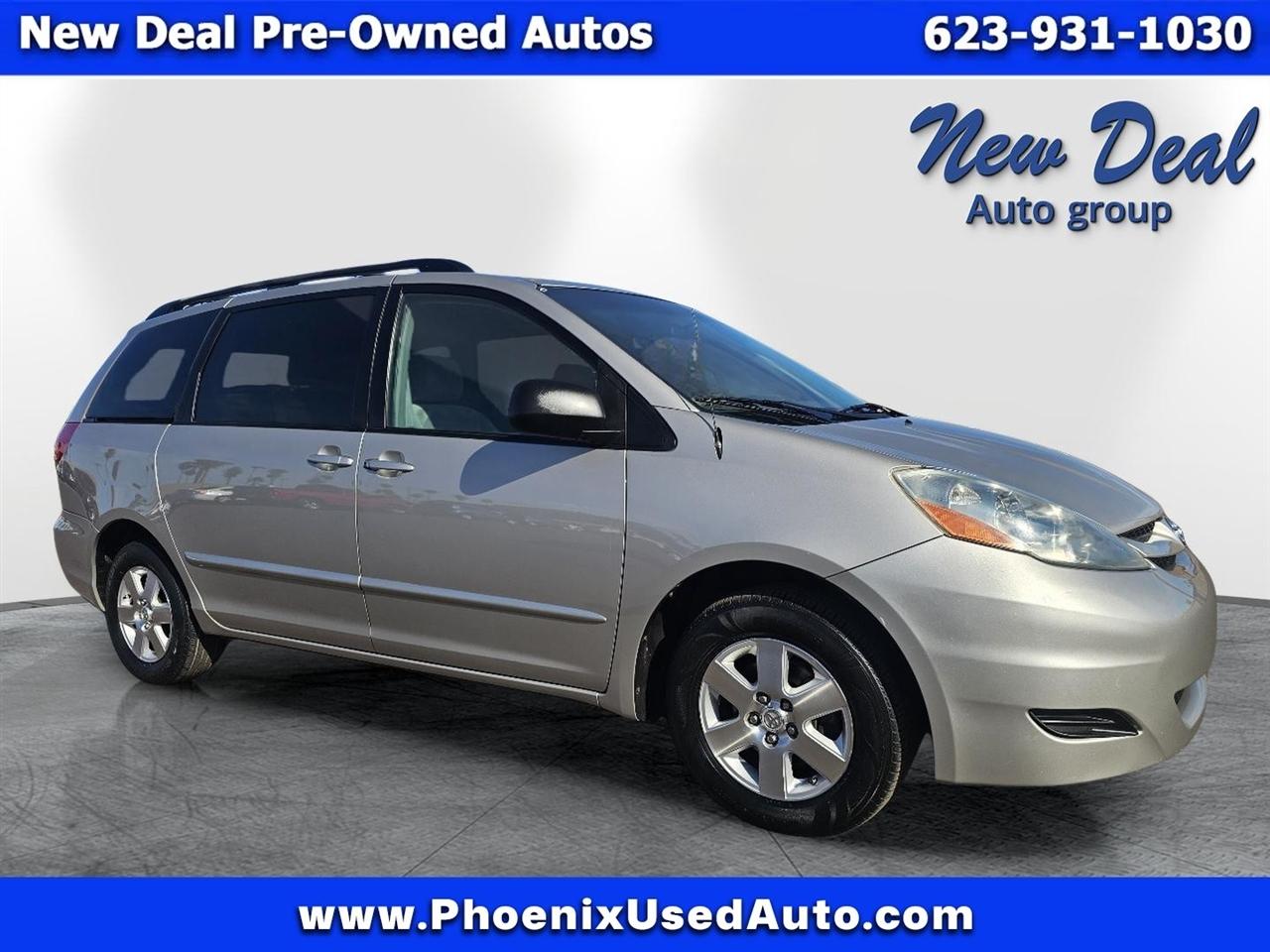 2008 Toyota Sienna LE FWD 8-Passenger Seating