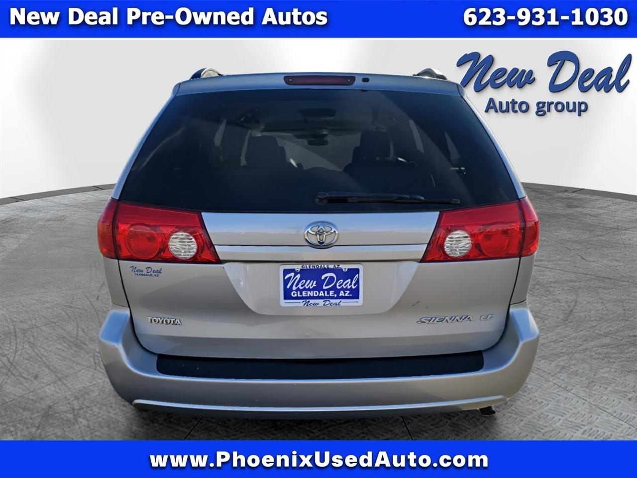 Toyota Sienna LE FWD 8-Passenger Seating 2008