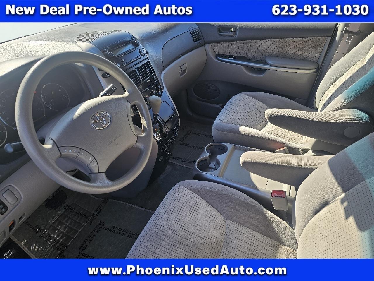 Toyota Sienna LE FWD 8-Passenger Seating 2008
