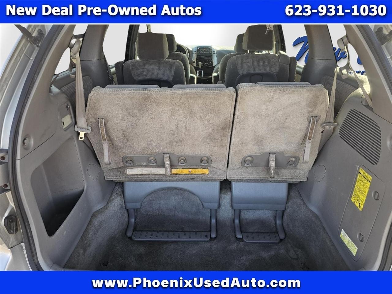 Toyota Sienna LE FWD 8-Passenger Seating 2008